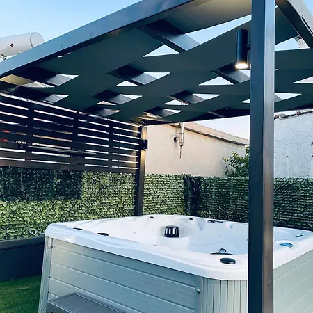 Keskos Luxury Villa